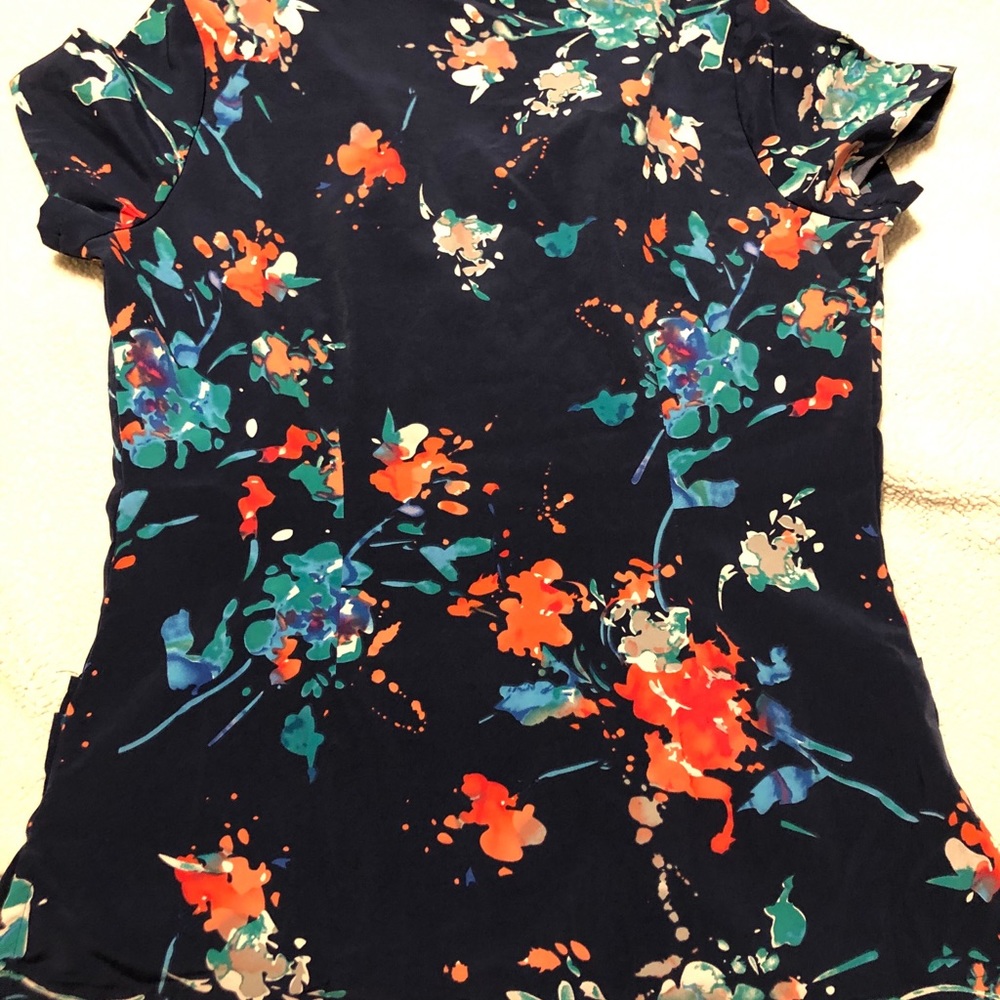 scrub top - Picture 2 of 3